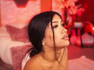 Bongacams Nude Webcam of KiraKrush