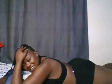 Bongacams Sex Cam of Pretty-vee