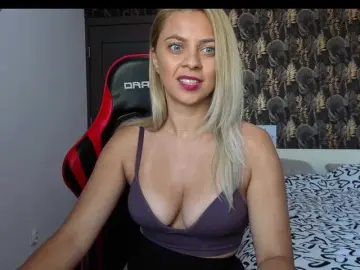 Bongacams Adult Webcams of CarlaStaceeFun