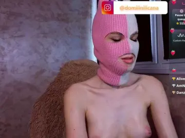 Bongacams Watch Live Sex Cams of Domiiiniiicana