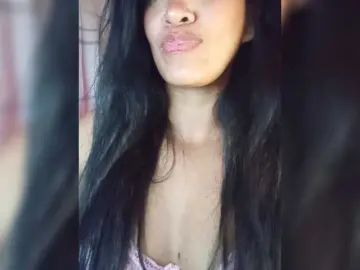 Bongacams Free Porn Cam of Letty33