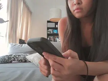 Bongacams Free Porn Cam of TinyLittleLisa