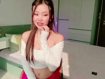 Bongacams Free Porn Cam of Lilyisshy