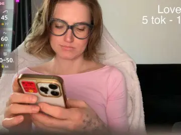 Bongacams Watch Live Sex Cams of Sexy-Sweets