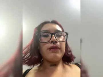 Bongacams Free Porn Cam of ArielMoore