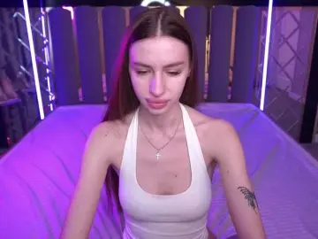 Bongacams Watch Live Sex Cams of SnowWhiteee