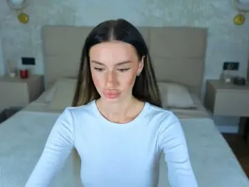 Bongacams Live Sex Cam of SnowWhiteee