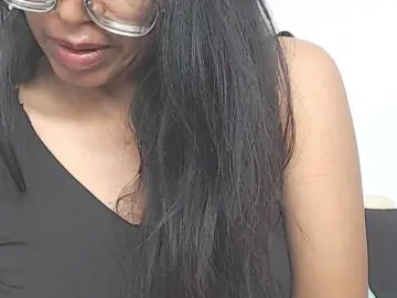Bongacams Watch Live Sex Cams of HOTTTSKIN