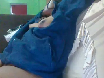 Bongacams Best live sex cam show of Sexymamasirra22