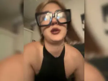Bongacams Watch Live Sex Cams of OlyaKolya
