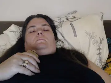 Bongacams Private Sex Chat of KittyDrive111