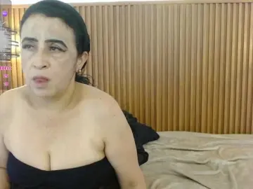 Bongacams Watch Live Sex Cams of IrisyAnnita69