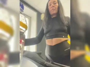 Bongacams Live Porn of KarolinaMilf