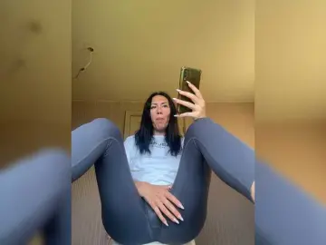 Bongacams Live Sex Cam of KarolinaMilf