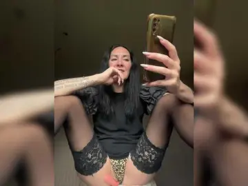 Bongacams Live Sex Cam of KarolinaMilf