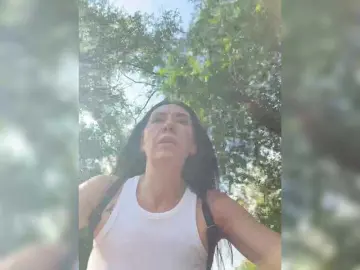 Bongacams Best live sex cam show of KarolinaMilf