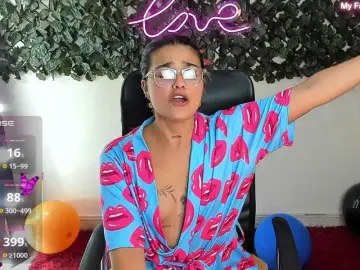 Bongacams Watch Live Sex Cams of DestinyHills