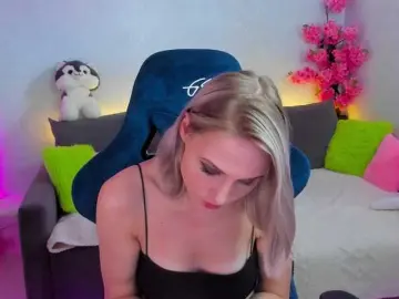 Bongacams Nude Webcam of GinaGinaLove