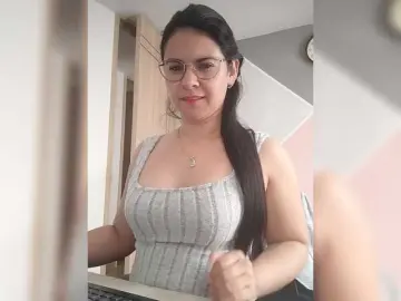 Bongacams Free Live Porn of Paolitha25