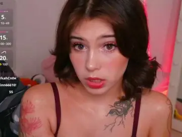 Bongacams Nude Webcam of CoralineJones
