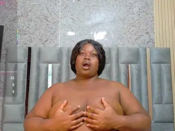Bongacams Live Sex of bigcurvymoomy