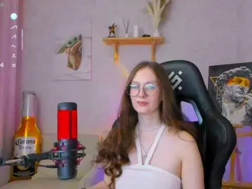 Bongacams Watch Live Sex Cams of -Lovely