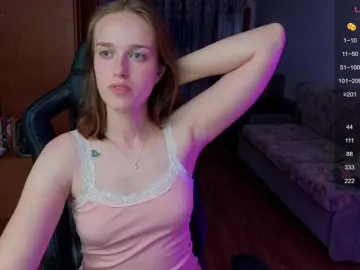 Bongacams Live Sex Cam of evallusion