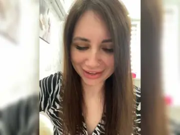 Bongacams Watch Live Sex Cams of -LeiaProseccina-