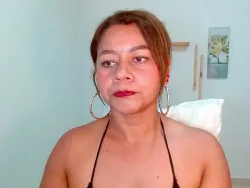 Bongacams Adult Video Chat of KaillyPariss