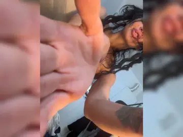 Bongacams Nude Webcam of NotBellucci