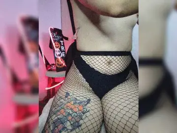 Bongacams Sex Chat of skinny333