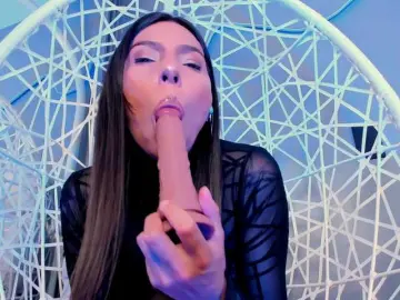 Bongacams Adult Webcam of LaurenBellucci