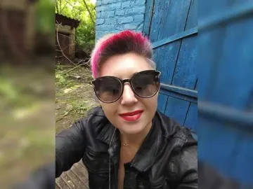 Bongacams Best live sex cam show of BUSINKA-25