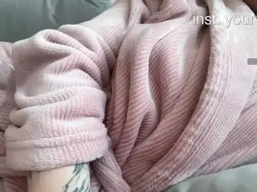 Bongacams Live Porn of -VikkiL0vesCheese-