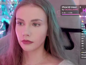Bongacams Live Sex Cam of -VikkiL0vesCheese-