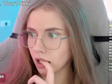 Bongacams Adult Video Chat of -VikkiL0vesCheese-