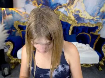 Bongacams Watch Live Sex Cams of MaleficentCrownn