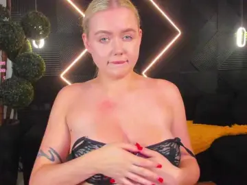 Bongacams Best live sex cam show of Julia-Robertson