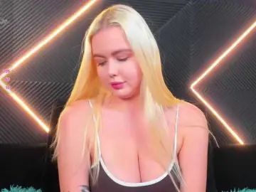 Bongacams Private Sex Chat of Julia-Robertson