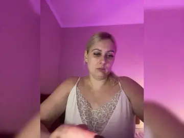 Bongacams Watch Live Sex Cams of Enni1