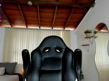 Bongacams Sex Cam of Min-Yuna