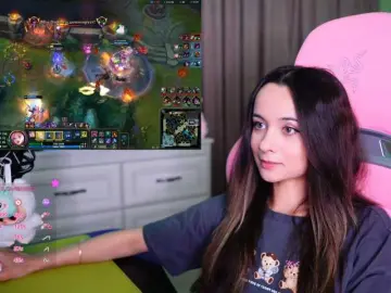 Bongacams Watch Live Sex Cams of JuicyAngel