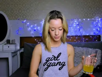 Bongacams Live Sex of MiaBeeX