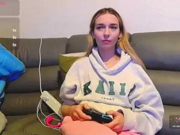 Bongacams Private Sex Chat of Almondmilka
