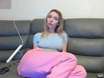 Bongacams Live Porn of Almondmilka