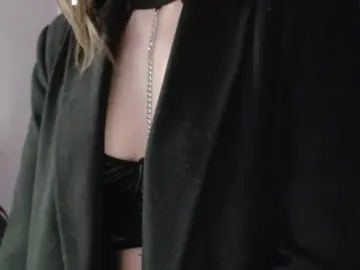 Bongacams Live Porn of Cherry-Luna