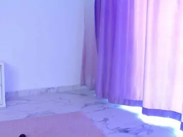 Bongacams Watch Live Sex Cams of RavenFoxy