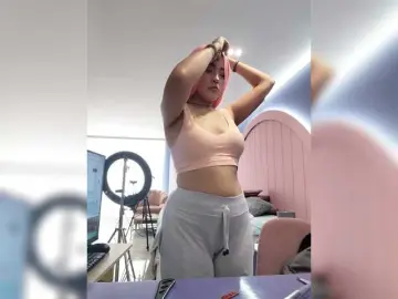 Bongacams Free Live Porn of AmyJoness1