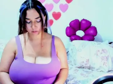 Bongacams Watch Live Sex Cams of SuzyGamingFairy
