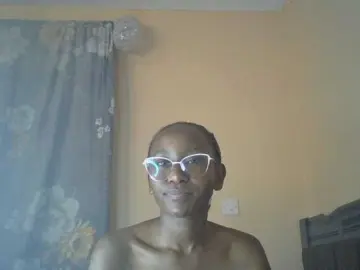 Bongacams Nude Webcam of Goldenluck